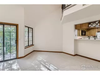 Photo #2: 985559 Listing 