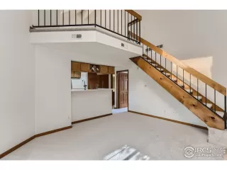 Photo #5: 985559 Listing 