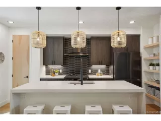 Photo #1: 9855634 Listing 