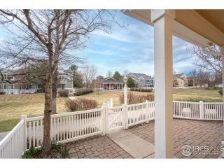 Photo #5: 985631 Listing