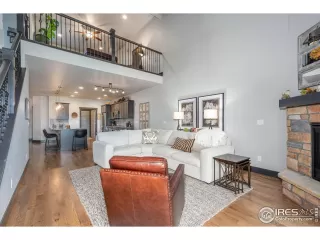 Photo #3: 985638 Listing