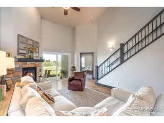 Photo #5: 985638 Listing