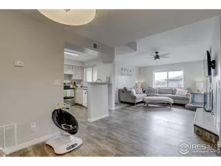 Photo #4: 985674 Listing