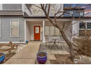 Photo #4: 985702 Listing 