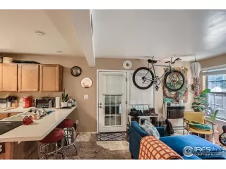 Photo #6: 985739 Listing