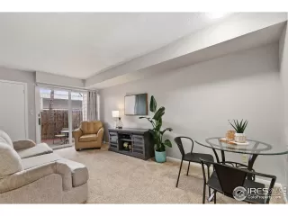 Photo #4: 985742 Listing