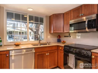 Photo #4: 985774 Listing 