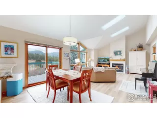 Photo #5: 985781 Listing