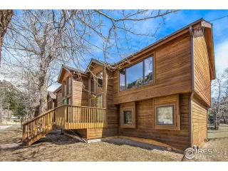 Photo #1: 985789 Listing