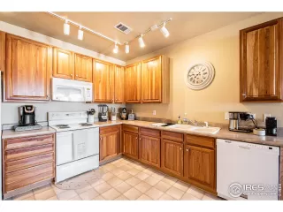 Photo #6: 985793 Listing 