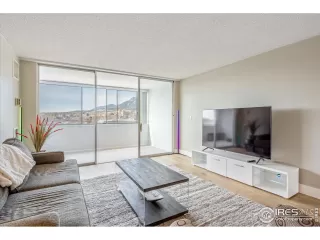 Photo #3: 985845 Listing