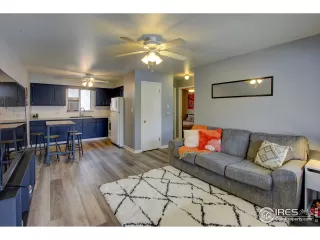 Photo #3: 985941 Listing