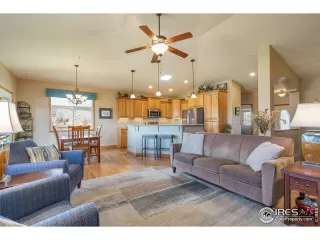 Photo #5: 985964 Listing 