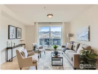 Photo #1: 985966 Listing