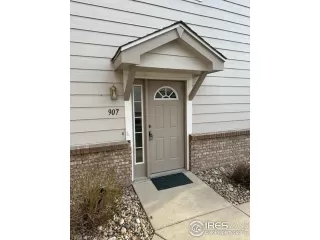 Photo #2: 985980 Listing