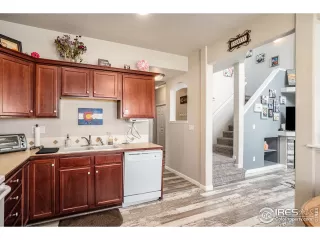 Photo #5: 986048 Listing