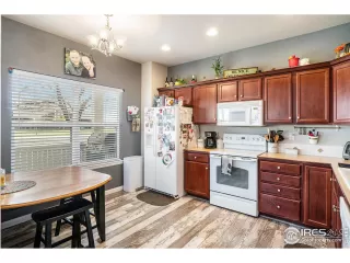 Photo #6: 986048 Listing