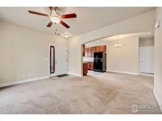 Photo #4: 986071 Listing