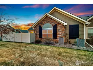 Photo #4: 986076 Listing