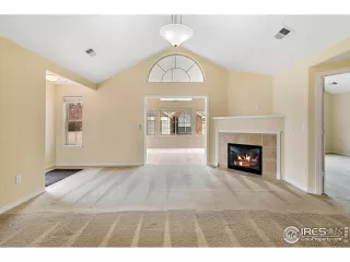 Photo #6: 986076 Listing