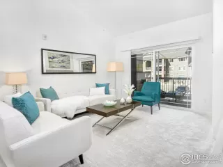 Photo #1: 986104 Listing