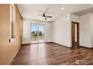 Photo #3: 986150 Listing 