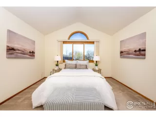 Photo #6: 986215 Listing