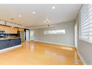 Photo #6: 986228 Listing 