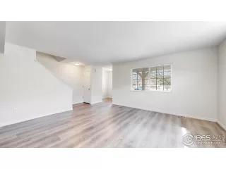 Photo #5: 986236 Listing