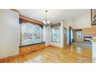 Photo #6: 986242 Listing