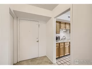 Photo #3: 986275 Listing