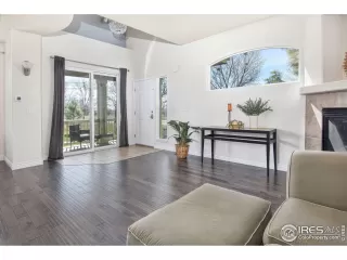 Photo #2: 986300 Listing 