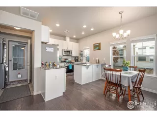 Photo #3: 986301 Listing