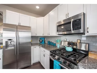 Photo #4: 986301 Listing