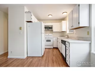 Photo #6: 986306 Listing