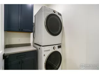 Photo #6: 986308 Listing