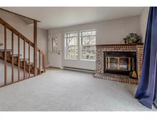 Photo #3: 9863815 Listing