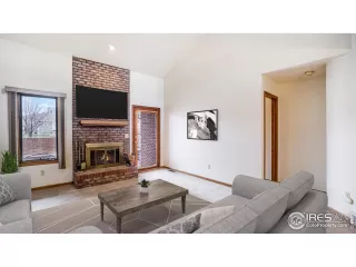 Photo #2: 986411 Listing