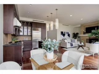 Photo #1: 986439 Listing