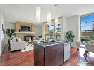 Photo #3: 986439 Listing