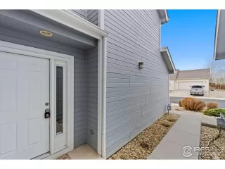 Photo #4: 986459 Listing