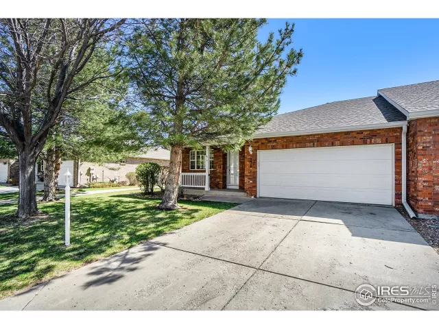 MLS: 986461 Condo For Sale