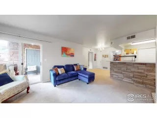 Photo #6: 986462 Listing