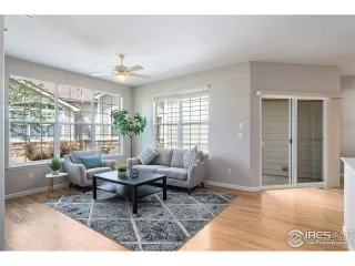 Photo #3: 986477 Listing