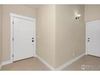 Photo #4: 986494 Listing