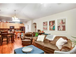 Photo #3: 986497 Listing