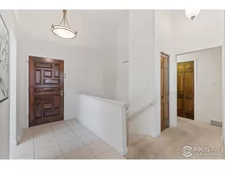 Photo #5: 986502 Listing