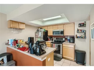 Photo #4: 9865320 Listing