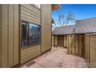 Photo #2: 986655 Listing