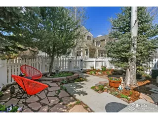 Photo #3: 986668 Listing